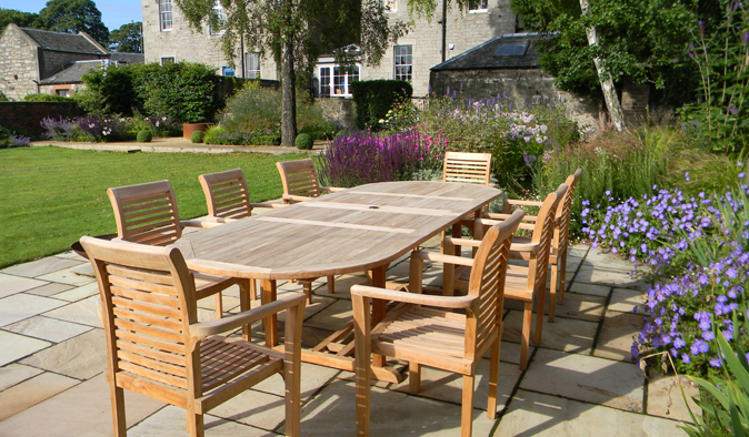 A large city garden design in Edinburgh